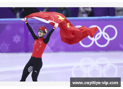 欧亿体育官网黑色魅力与足球梦想交汇女孩心中的明星之路 - 副本